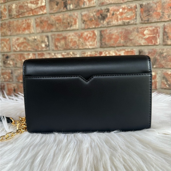 Micheal Kors purse - Picture 5 of 7